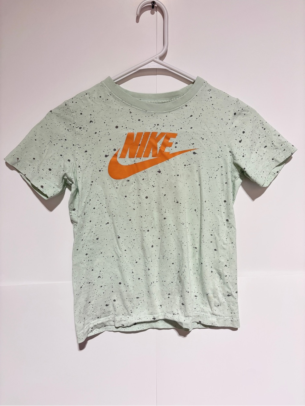 Nike Kids Graphic Tee Mint Green Orange Speckle Swoosh Light T-Shirt Youth M